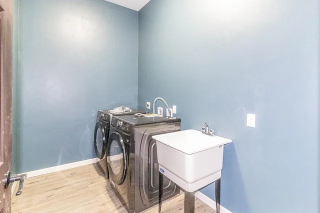 $480,000 | 535 Pheasant Drive, New London, WI 54961