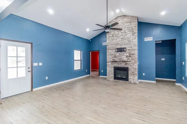 $449,900 | 535 Pheasant Drive, New London, WI 54961