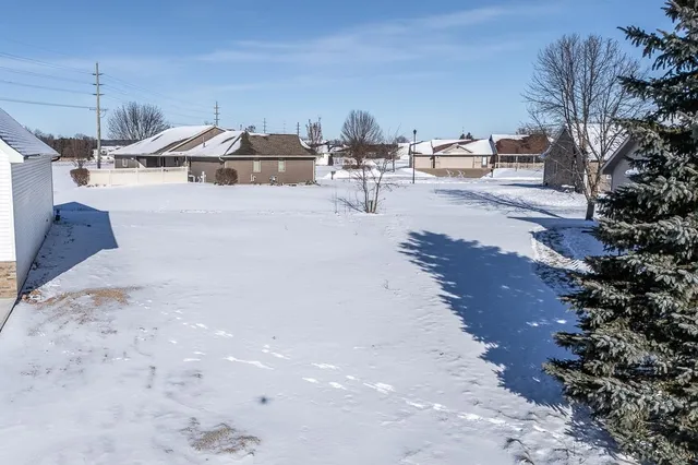 $480,000 | 535 Pheasant Drive, New London, WI 54961