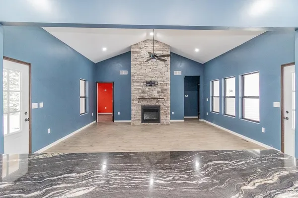 $449,900 | 535 Pheasant Drive, New London, WI 54961