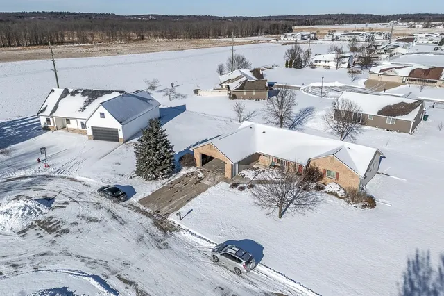 $480,000 | 535 Pheasant Drive, New London, WI 54961