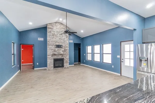 $449,900 | 535 Pheasant Drive, New London, WI 54961