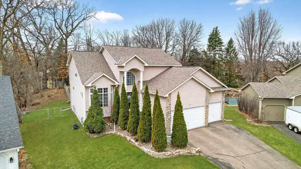 $595,000 | 13316 Commonwealth Drive, Burnsville, MN 55337