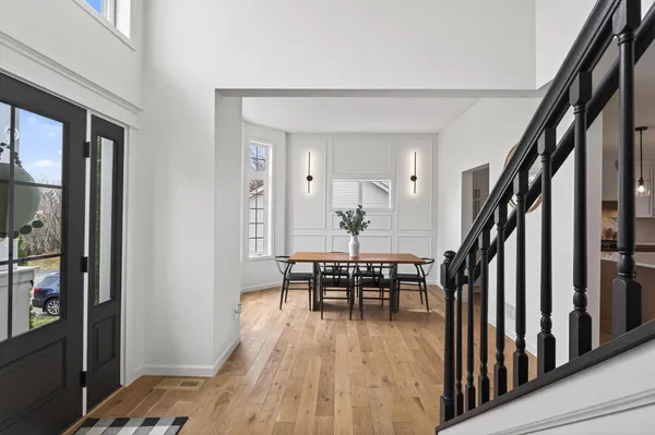 $595,000 | 13316 Commonwealth Drive, Burnsville, MN 55337