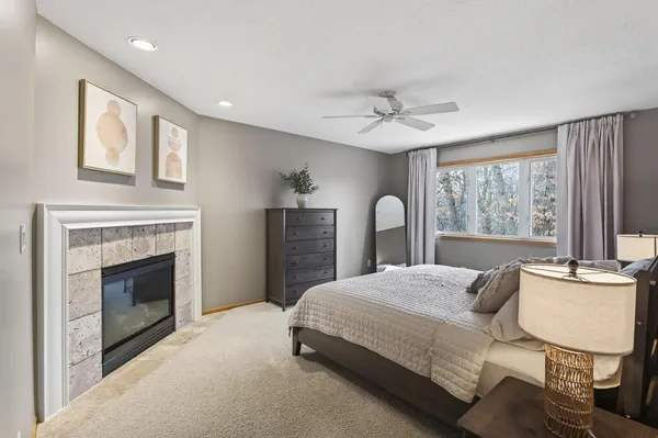 $595,000 | 13316 Commonwealth Drive, Burnsville, MN 55337