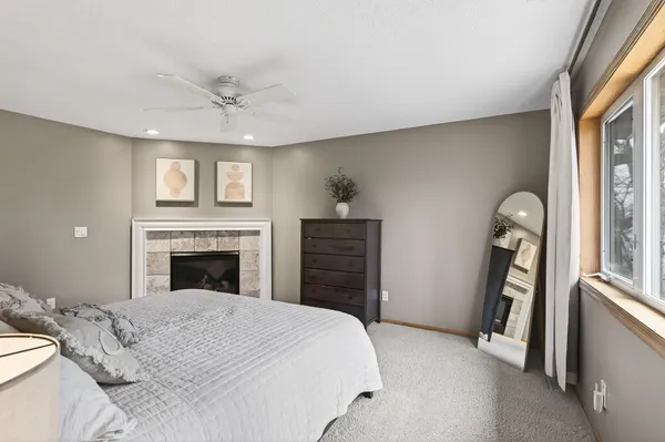 $595,000 | 13316 Commonwealth Drive, Burnsville, MN 55337