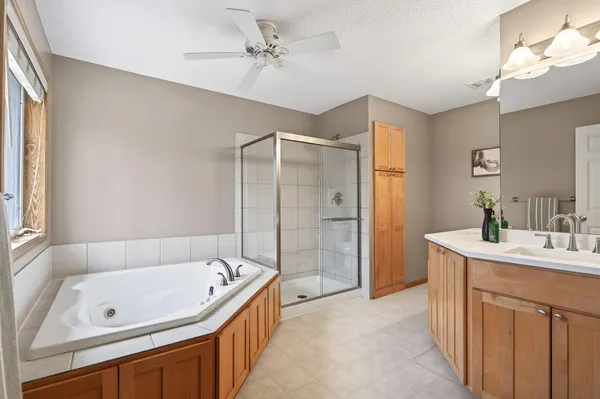 $595,000 | 13316 Commonwealth Drive, Burnsville, MN 55337