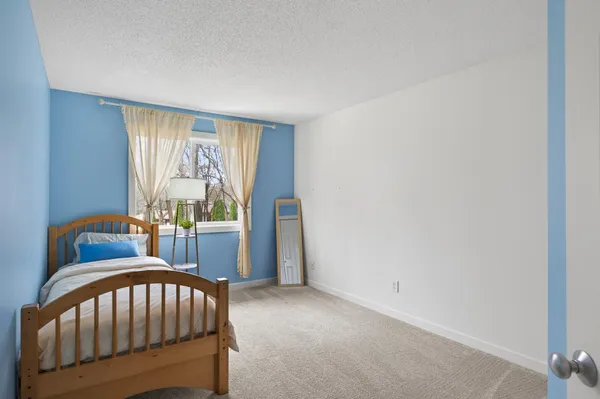 $595,000 | 13316 Commonwealth Drive, Burnsville, MN 55337