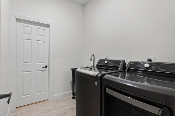 $595,000 | 13316 Commonwealth Drive, Burnsville, MN 55337