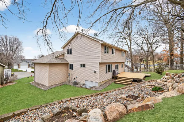 $595,000 | 13316 Commonwealth Drive, Burnsville, MN 55337