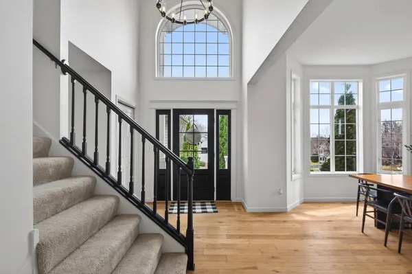 $595,000 | 13316 Commonwealth Drive, Burnsville, MN 55337