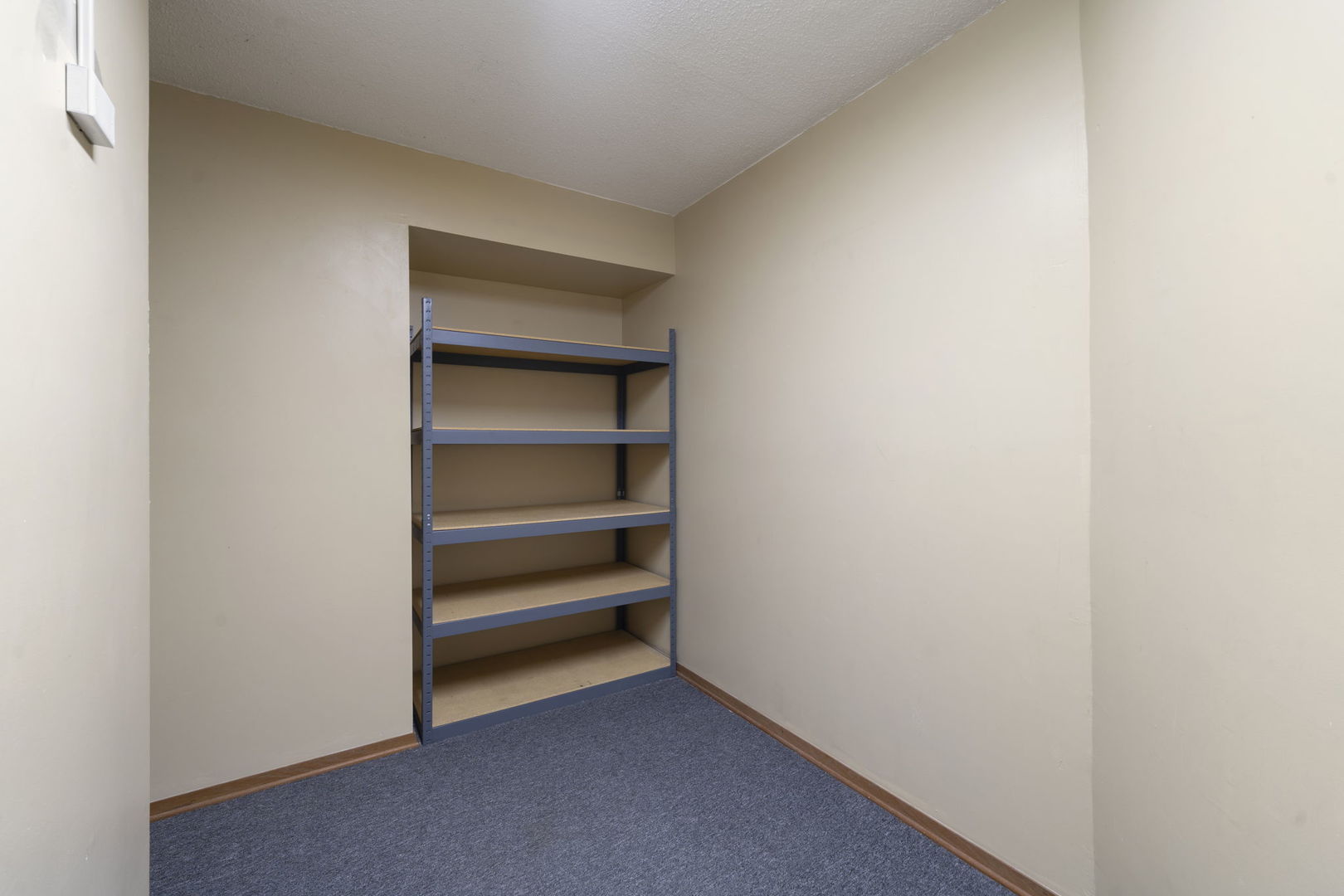 6421 Pershing Road, Unit 404 Berwyn, IL 60402 - Photo 24 of 31 a room with storage