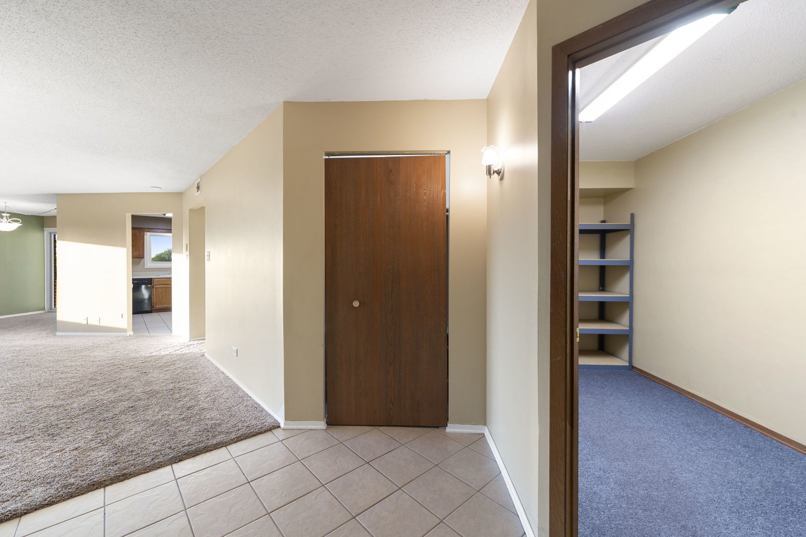 6421 Pershing Road, Unit 404 Berwyn, IL 60402 - Photo 25 of 31