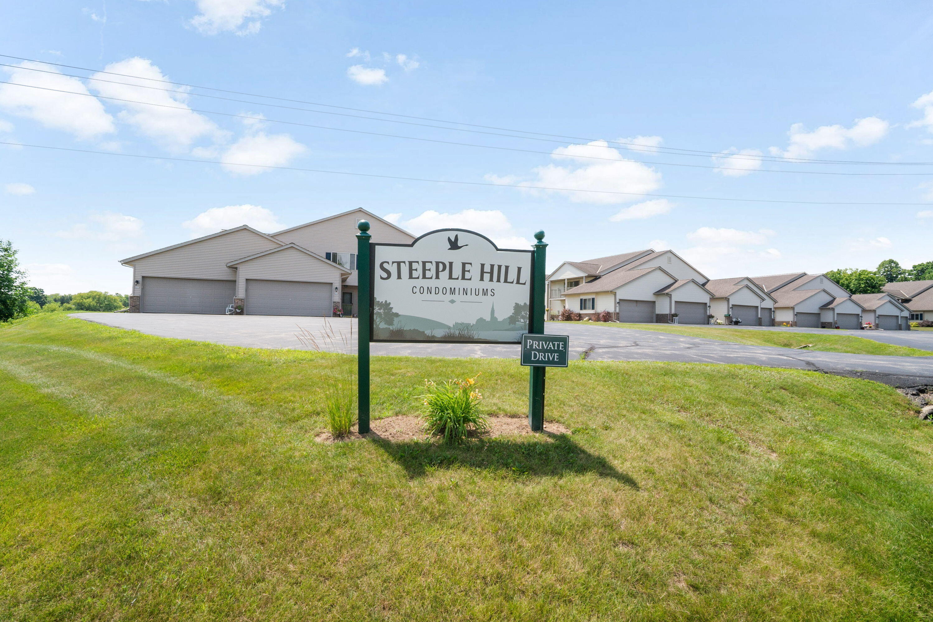 951 Spring Court Newburg, WI 53095 - Photo 19 of 20 3_imgDSC04588