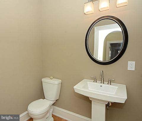 2214 South Road Baltimore, MD 21209 - Photo 14 of 29 Powder Room
