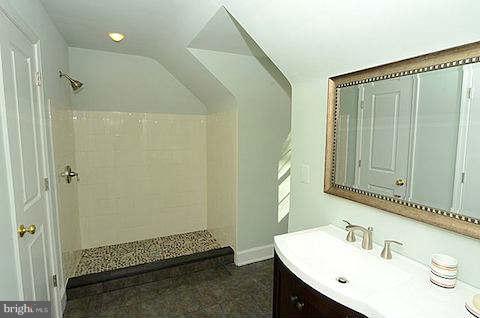 2214 South Road Baltimore, MD 21209 - Photo 21 of 29 Bath
