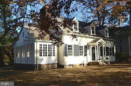 2214 South Road Baltimore, MD 21209 - Photo 25 of 29 Exterior (Front)
