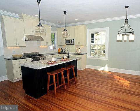 2214 South Road Baltimore, MD 21209 - Photo 7 of 29 Kitchen