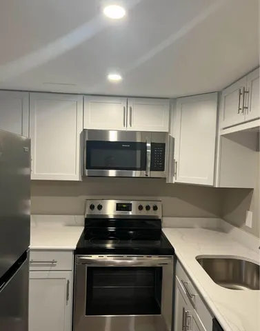 $2,600 | 135 West Main Street, Unit 26, Hyannis, MA 02601