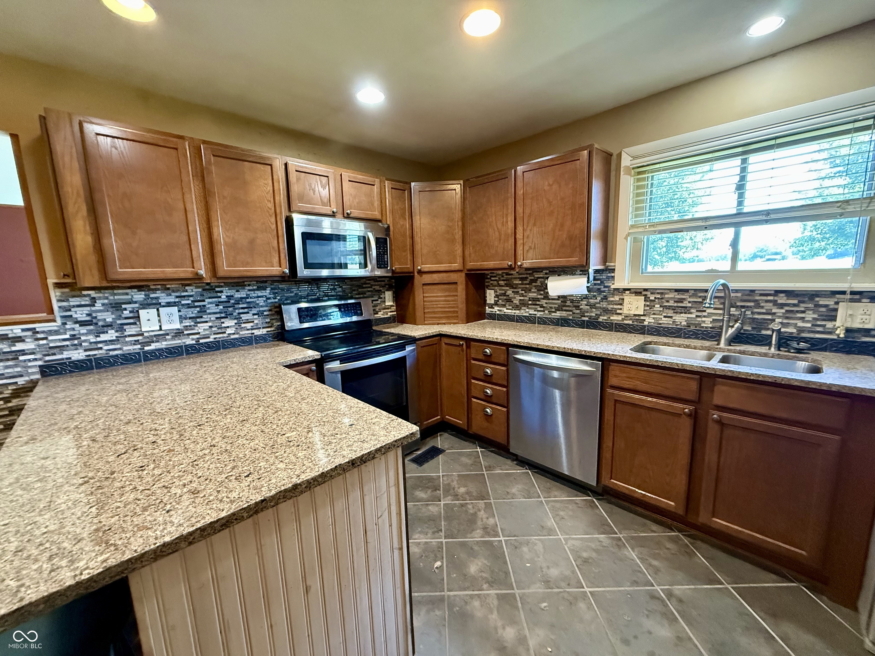 9261 South 825 West Edinburgh, IN 46124 - Photo 19 of 26
