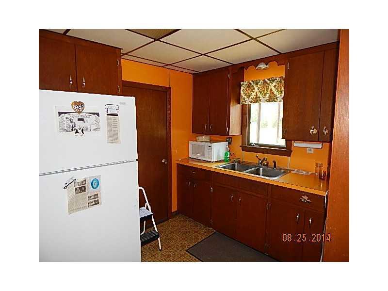 46 Sleeper Road Lewiston, ME 04240 - Photo 4 of 35 Kitchen.