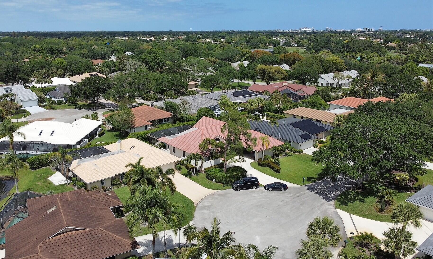 4 Lochwick Road Palm Beach Gardens, FL 33418 - Photo 35 of 35 dji_fly_20260416_141910_94_1776363792082