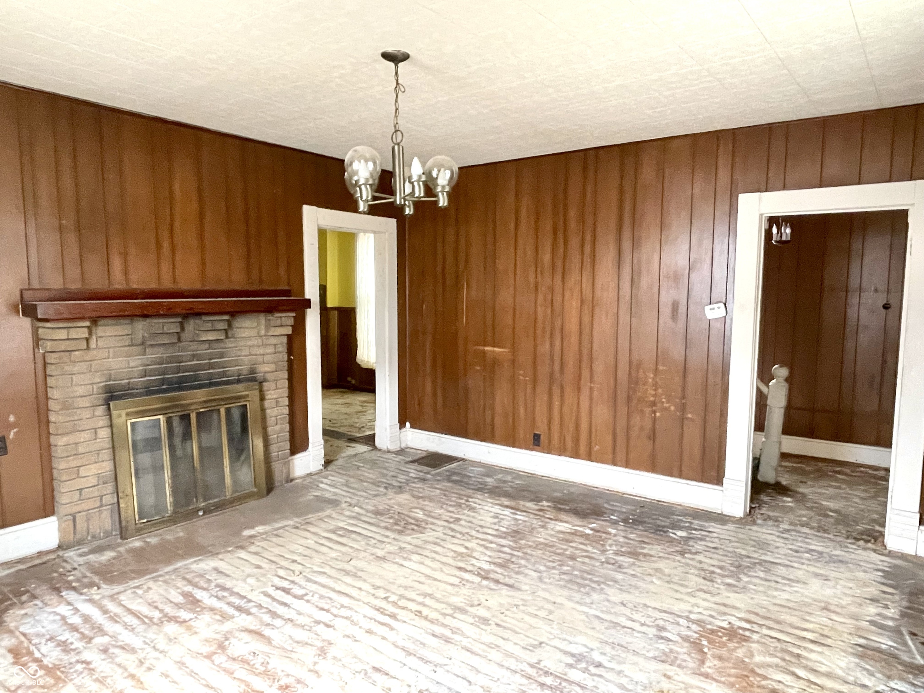 310 South Pleasant Street Edinburgh, IN 46124 - Photo 13 of 54