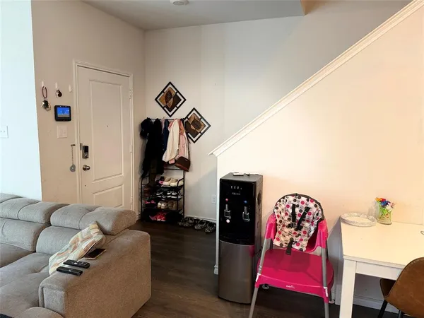 $2,300 | 2001 Juniper Pass Way, Mesquite, TX 75149