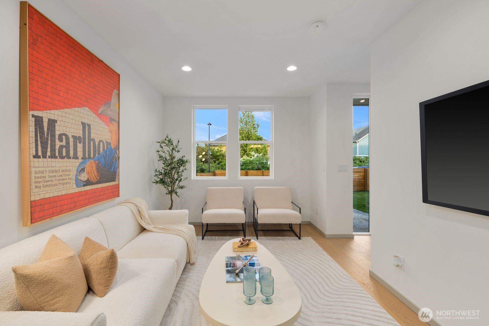 5921 32nd Avenue Southwest Seattle, WA 98126 - Photo 4 of 37