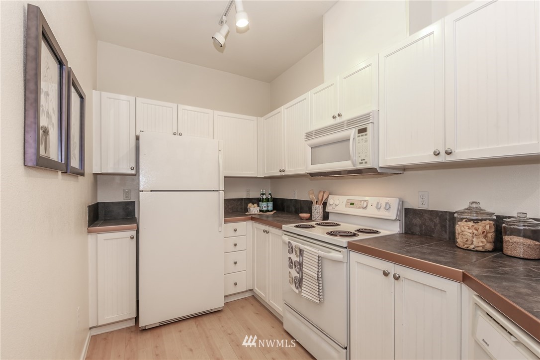 1500 South 18th Street, Unit M101 Renton, WA 98055 - Photo 8 of 21 Gallery Image 8