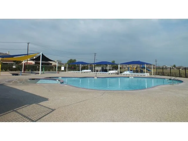 a black and white photo of a room