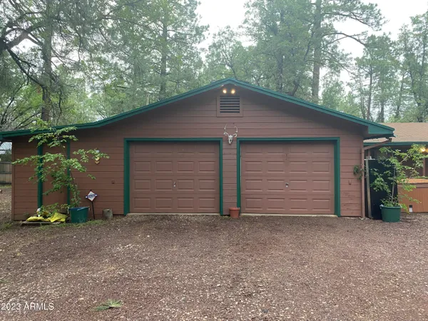 $1,030,000 | 300 East White Mountain Boulevard, Lakeside, AZ 85929