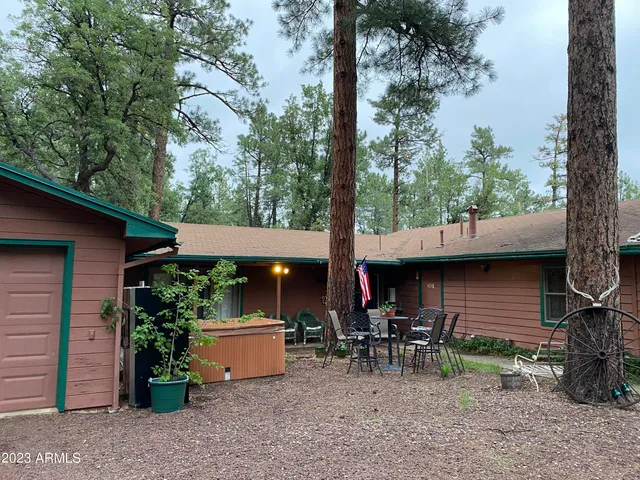 $1,030,000 | 300 East White Mountain Boulevard, Lakeside, AZ 85929