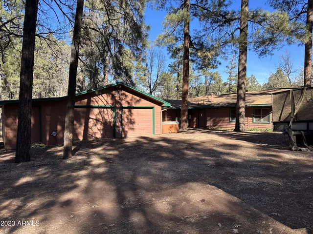 $1,030,000 | 300 East White Mountain Boulevard, Lakeside, AZ 85929