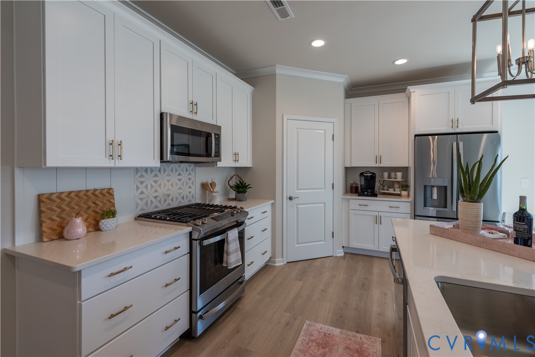 5001 Stavely Road Chester, VA 23831 - Photo 21 of 31 Gallery Image 21