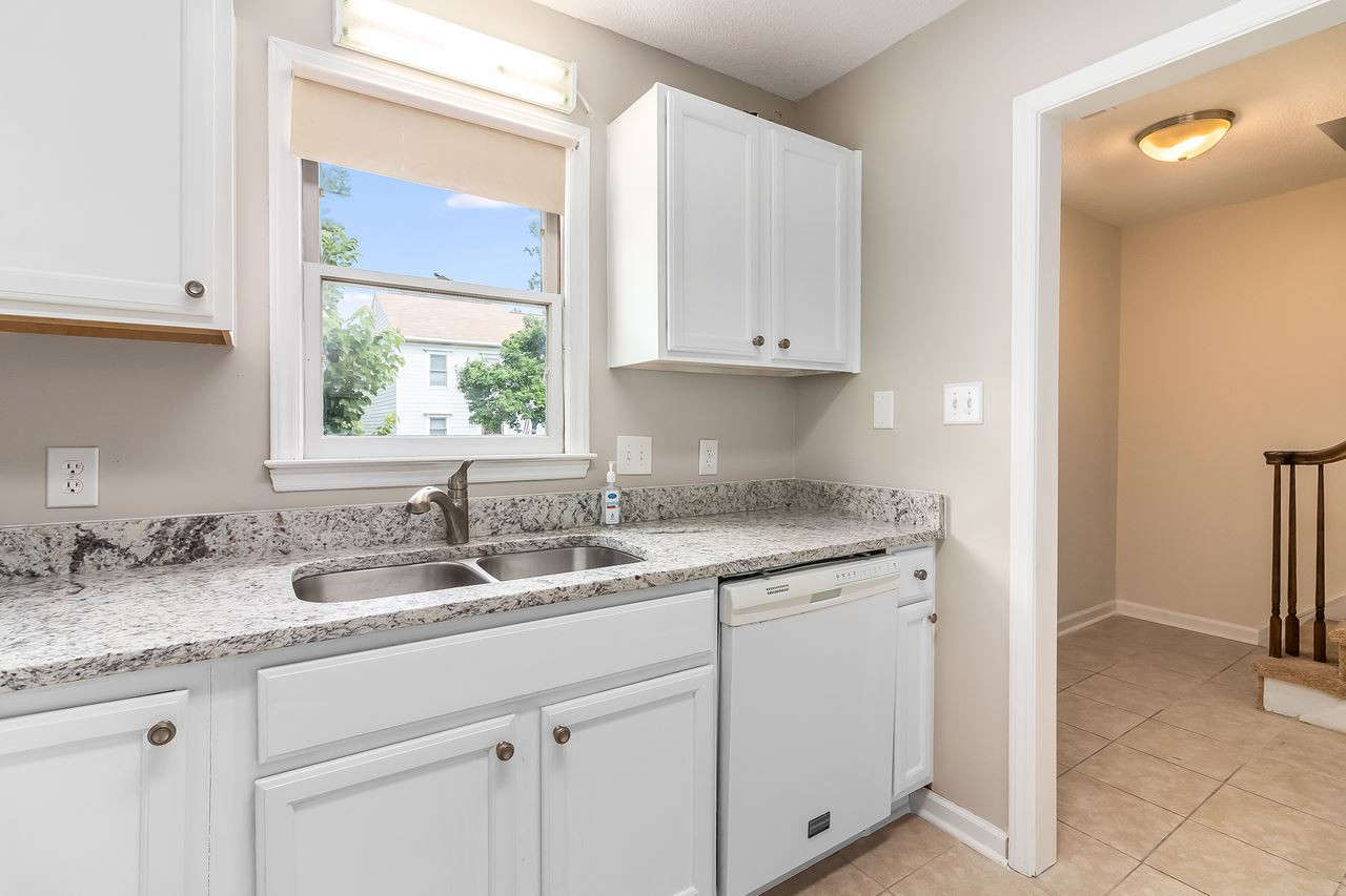 5629 Bridgetowne Way, Unit 5629 Raleigh, NC 27609 - Photo 4 of 19 New Granite Countertops