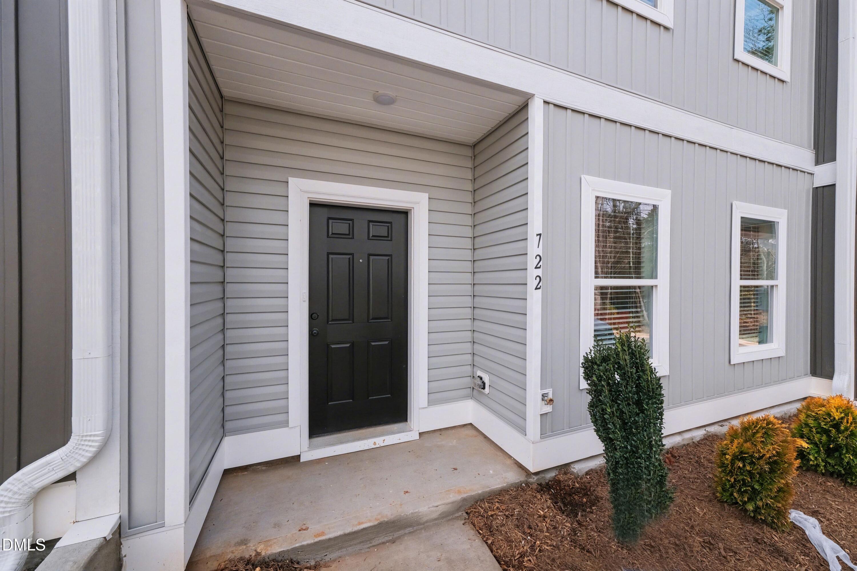 722 Orch Vista Circle Raleigh, NC 27606 - Photo 2 of 28 003_file_4071