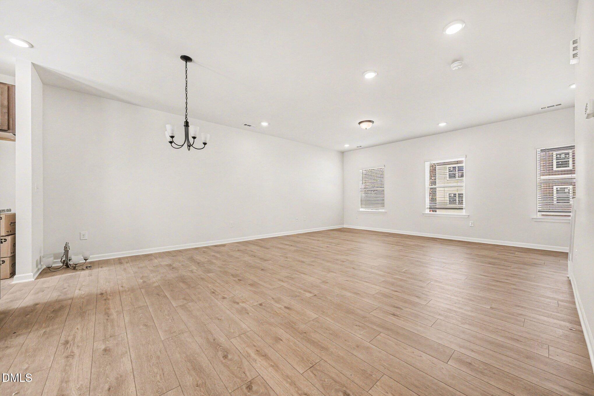 722 Orch Vista Circle Raleigh, NC 27606 - Photo 6 of 28 007_file_2347
