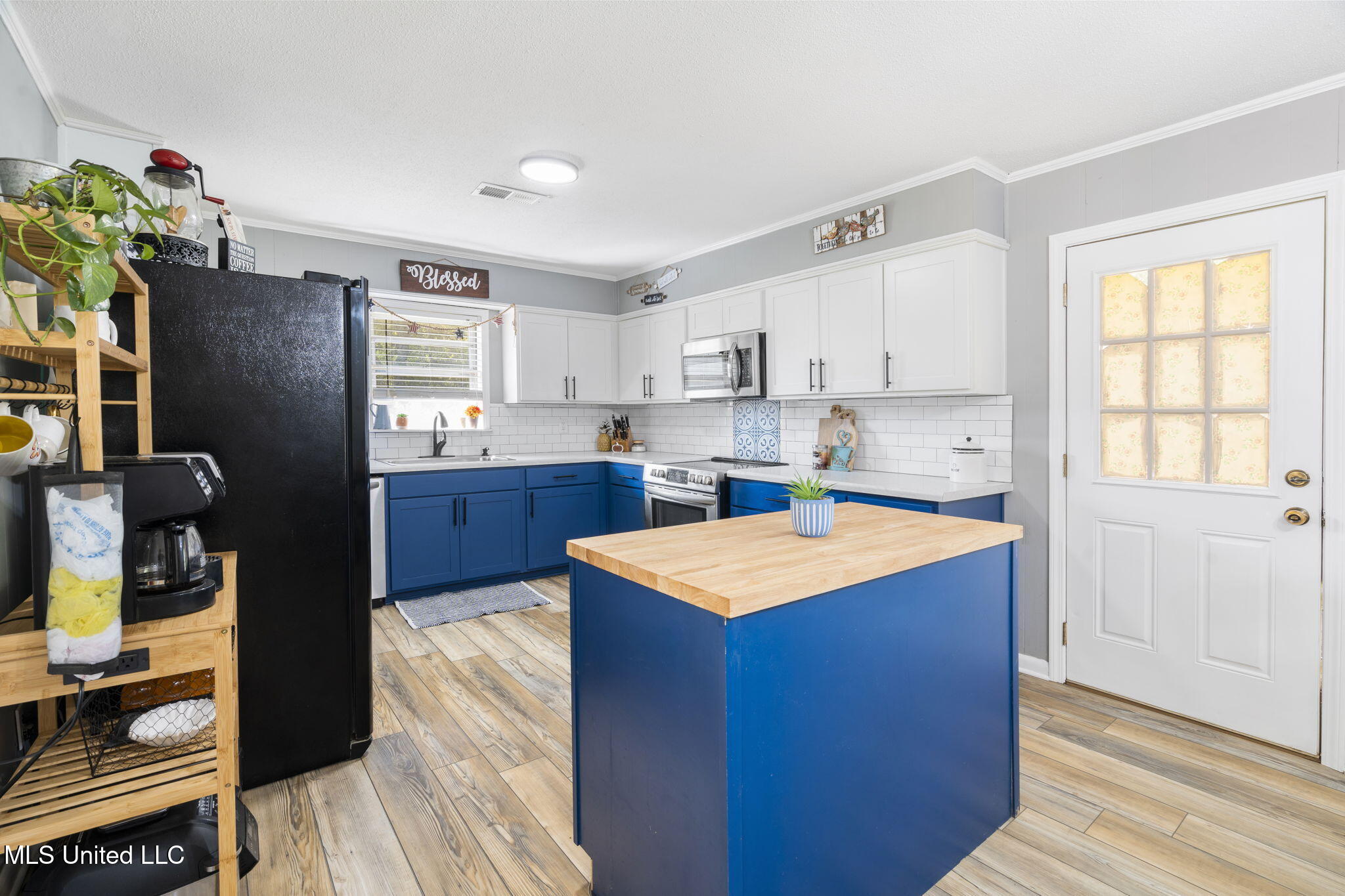 5011 Sycamore Road Coldwater, MS 38618 - Photo 11 of 31 Kitchen!