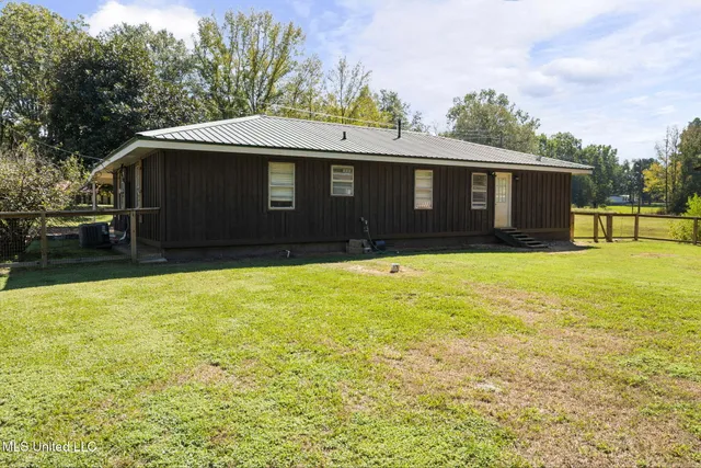 $227,000 | 5011 Sycamore Road, Coldwater, MS 38618
