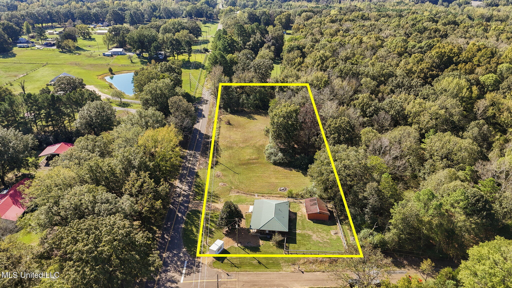 5011 Sycamore Road Coldwater, MS 38618 - Photo 28 of 31 Beautiful acreage!