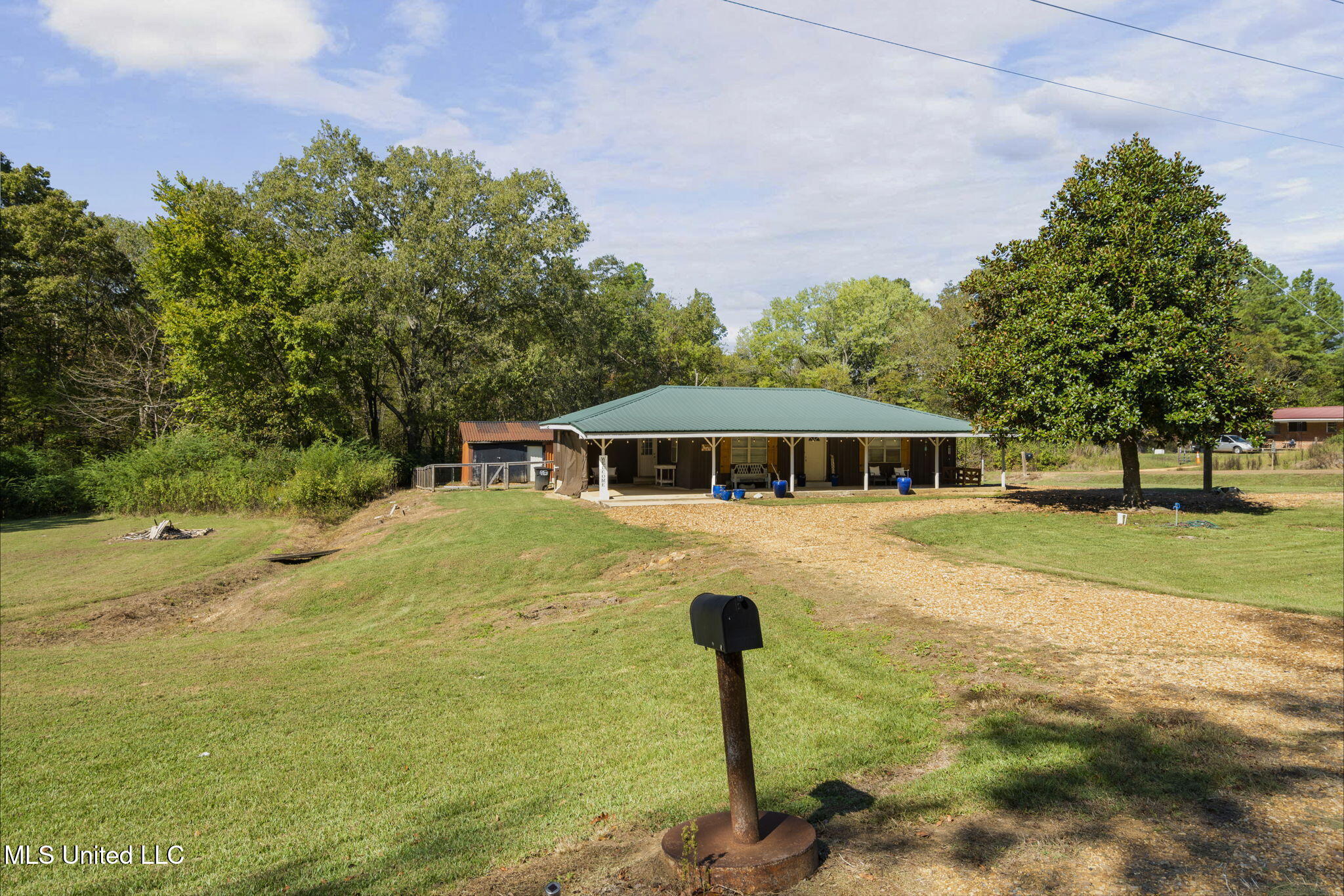 5011 Sycamore Road Coldwater, MS 38618 - Photo 4 of 31 Front View!