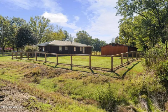 $227,000 | 5011 Sycamore Road, Coldwater, MS 38618