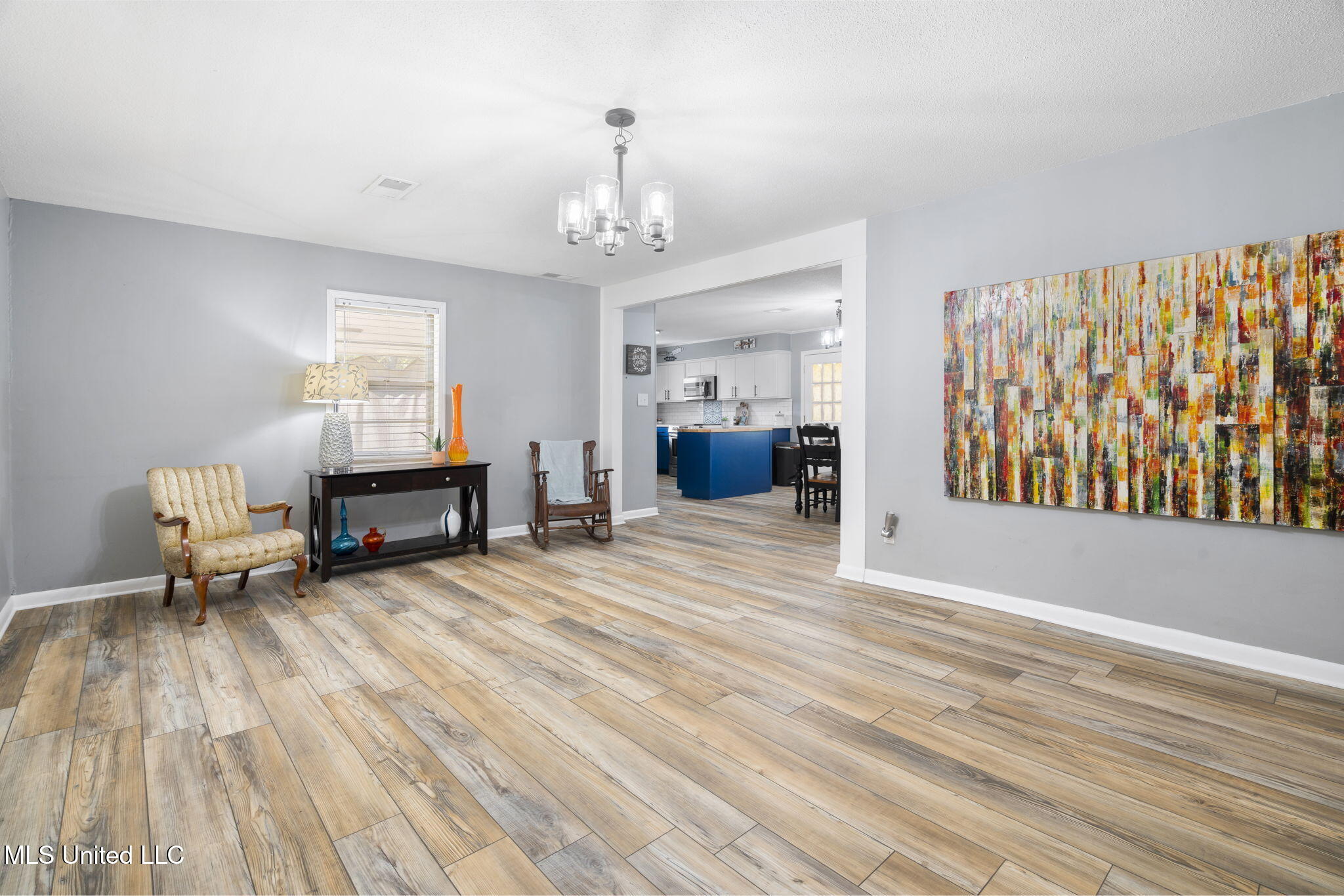 5011 Sycamore Road Coldwater, MS 38618 - Photo 8 of 31 Living room!