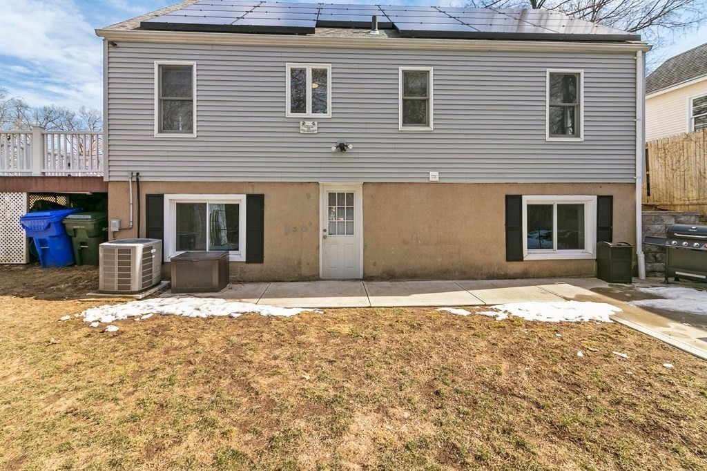 190 West Allen Ridge Road Springfield, MA 01118 - Photo 39 of 39 a house with a yard space