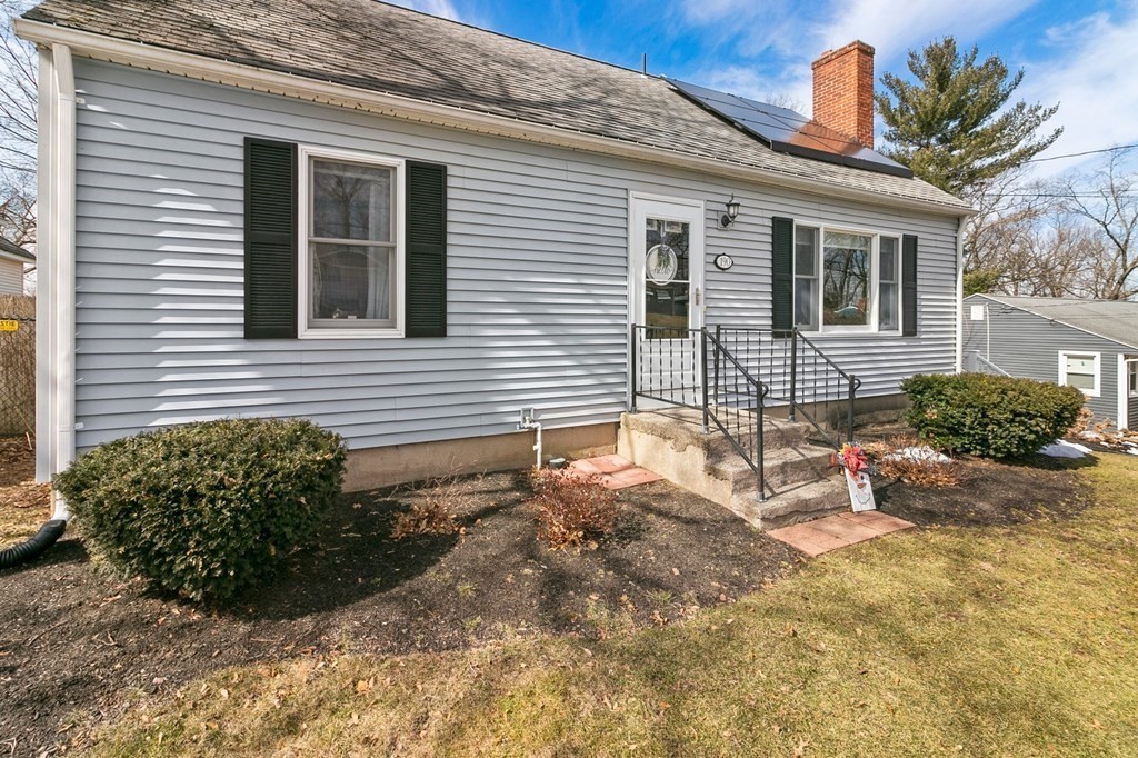 190 West Allen Ridge Road Springfield, MA 01118 - Photo 5 of 39 a view of a house with a yard and sitting area