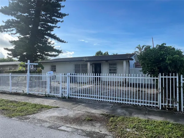 $2,400 | 2540 Northwest 141st Street, Opa-Locka, FL 33054