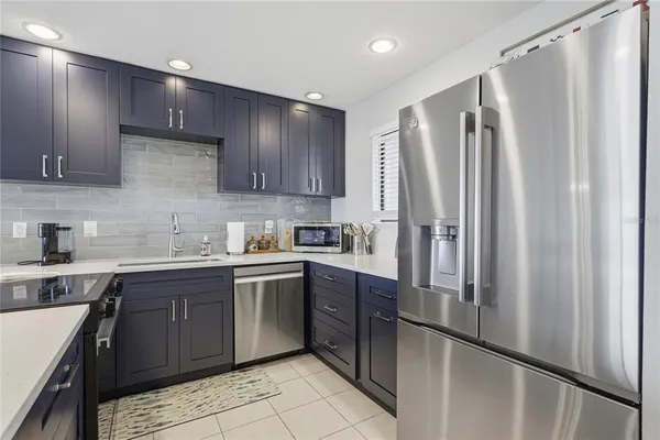 $695,000 | 1801 Gulf Drive North, Unit 142, Bradenton Beach, FL 34217