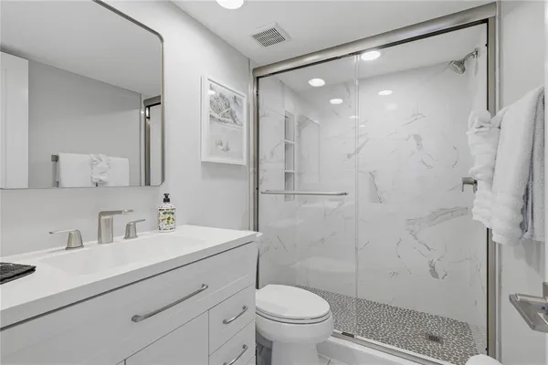 $695,000 | 1801 Gulf Drive North, Unit 142, Bradenton Beach, FL 34217