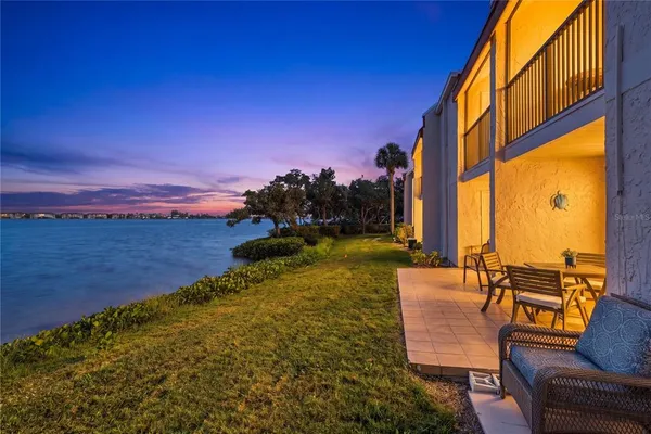 $695,000 | 1801 Gulf Drive North, Unit 142, Bradenton Beach, FL 34217